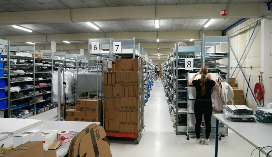 Fashionshop Perfectly Basics breidt logistieke capaciteit uit Fashionshop Perfectly Basics breidt logistieke capaciteit uit