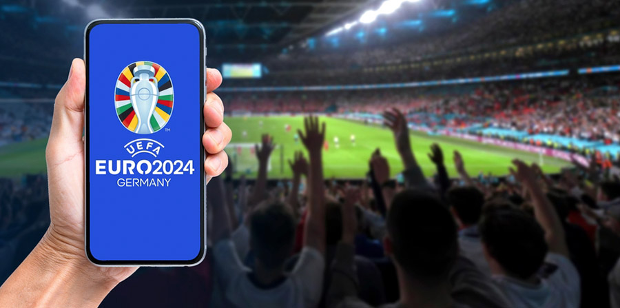 UEFA en Atos blikken terug op ‘meest digitaal’ EK voetbal ooit UEFA en Atos blikken terug op ‘meest digitaal’ EK voetbal ooit