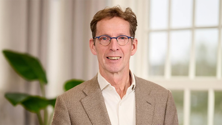 Van versnippering naar verbinding: Dirk de Wit zet zich in voor impactvolle digitalisering in de zorg