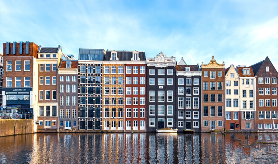 ‘Mislukte systeemimplementatie en facturenfiasco van Amsterdam was te voorzien’