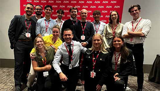 Early Careers Talents van Aon over hun start en internationale onboarding