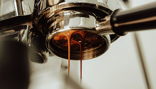 ‘Koffiemachinegoeroe op speeddial’: Hoe een AI-team technische handleidingen begrijpelijk maakt