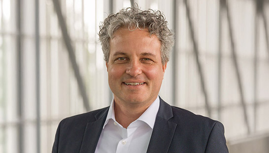 Rogier van Dam (Vellekoop & Meesters) over zijn opdracht bij Logius